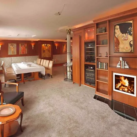 Hotel Mitten Mang Лангеоог