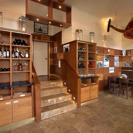 Hotel Hotel Mitten Mang