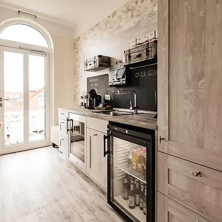 Hotel Hotel Mitten Mang 3*